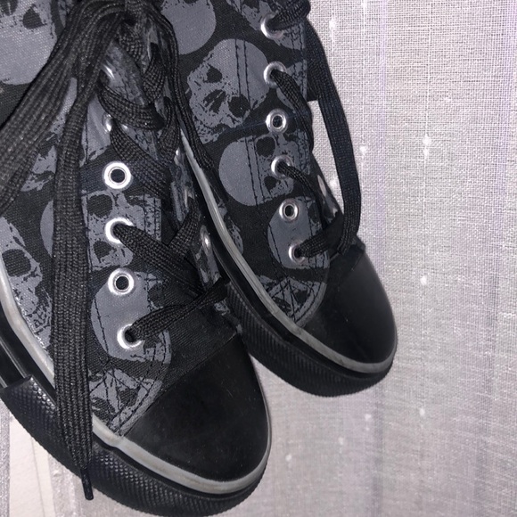 Hot topic shoes - Picture 1 of 4